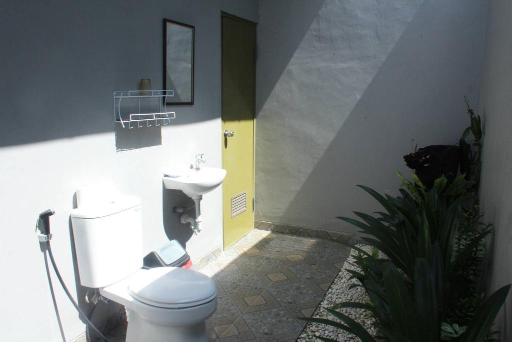 Purnama Guesthouse Canggu Kültér fotó
